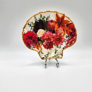 Decoupage Scalloped shell flower bouquet